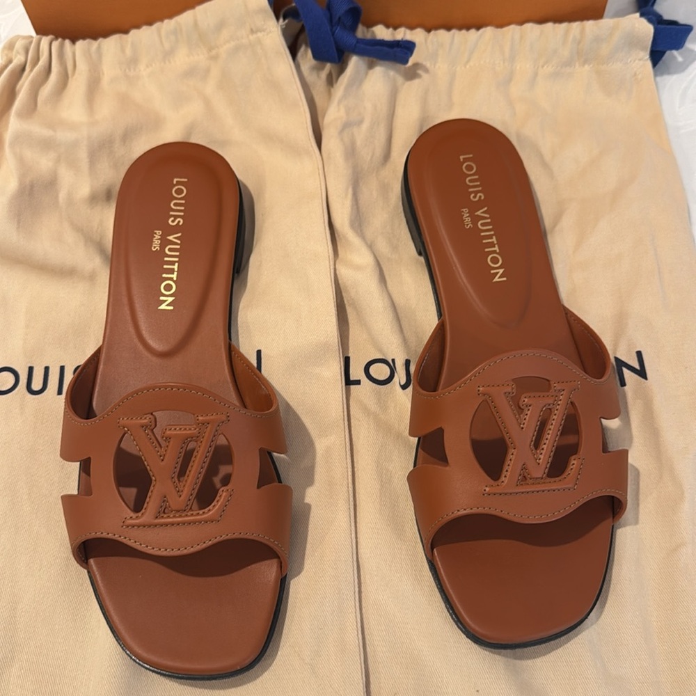 JUST LIKE NEW! LV Isola Flat Mule. EU 39 - Picture 6 of 15